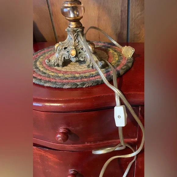 Vintage-Inspired Burgundy Table Lamp with Fringe - Picture 4 of 5